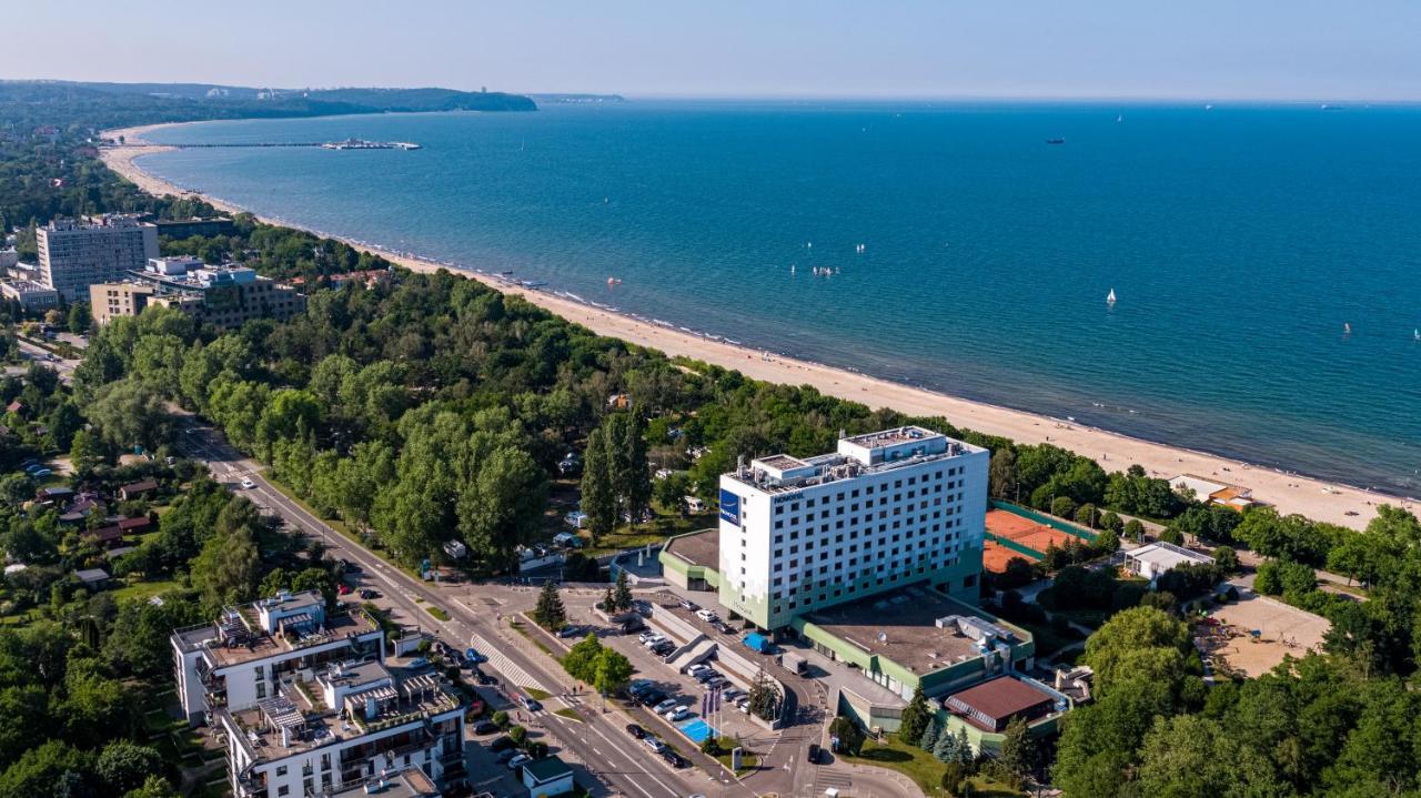 Novotel Gdansk Marina Екстериор снимка